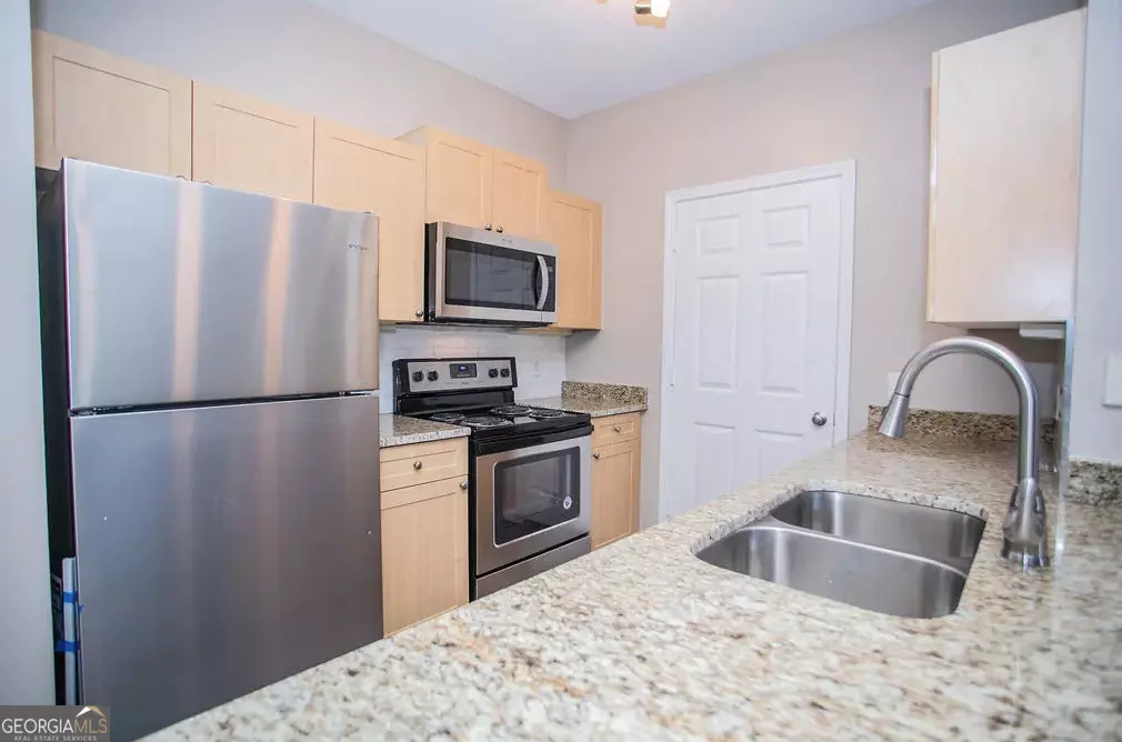 Alpharetta, GA 30022,26000 Mill Creek AVE #12302