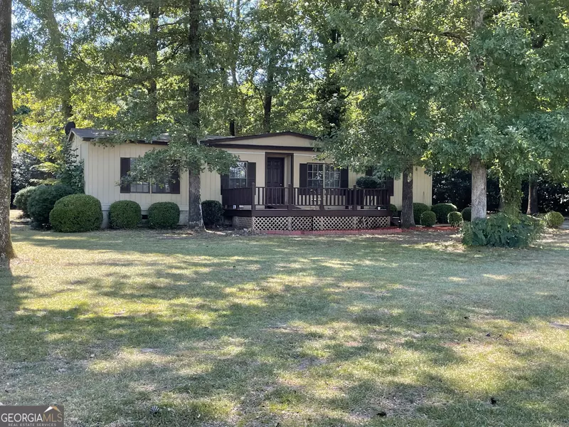 802 Old Milledgeville, Cochran, GA 31014