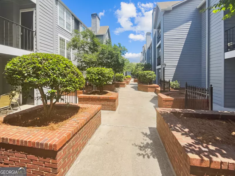 311 Granville CT, Atlanta, GA 30328