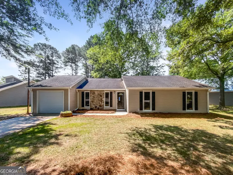 2413 Old Rex Morrow RD, Ellenwood, GA 30294