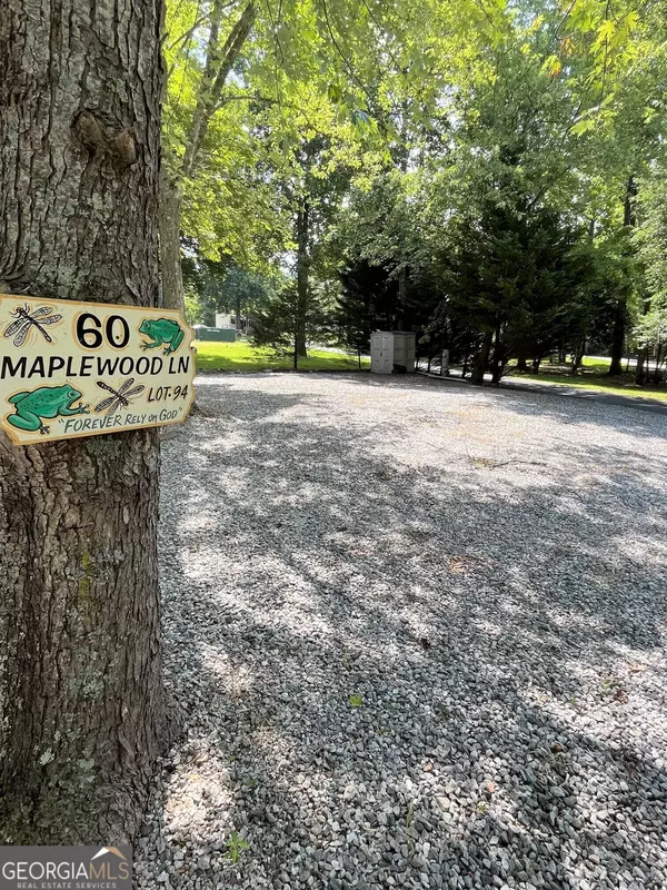 60 Maple Wood LN, Cleveland, GA 30528