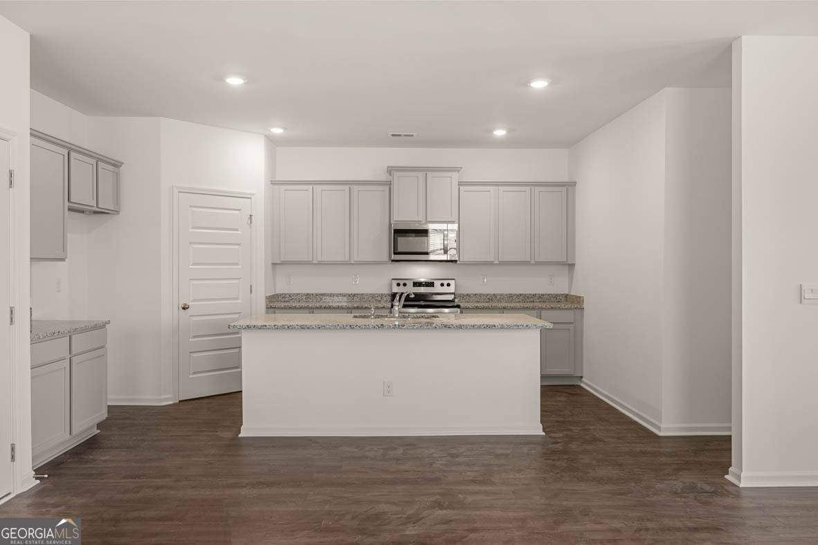 Hampton, GA 30228,11964 Conrad #88