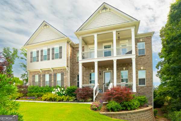 5933 London, Flowery Branch, GA 30542