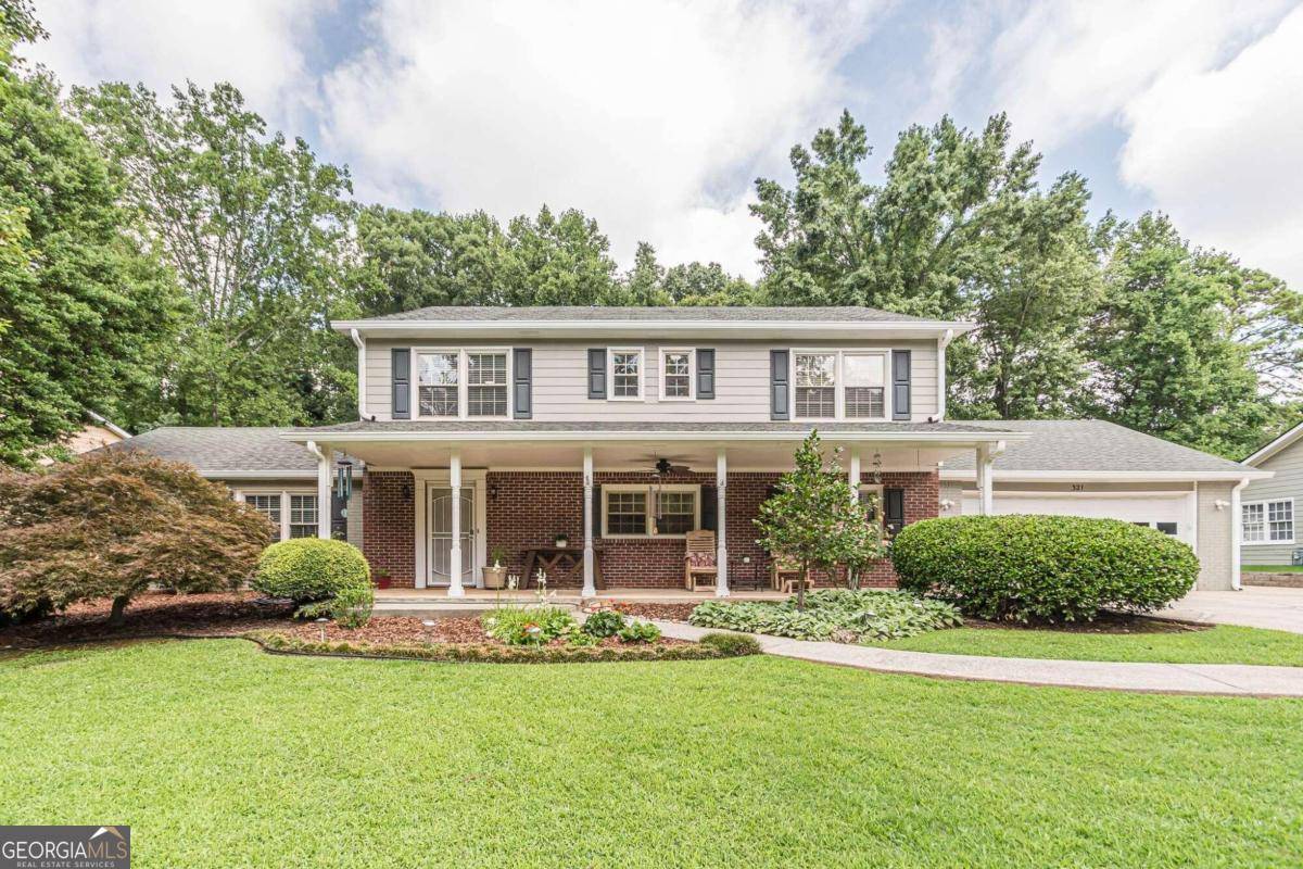 321 Deerwood DR, Suwanee, GA 30024