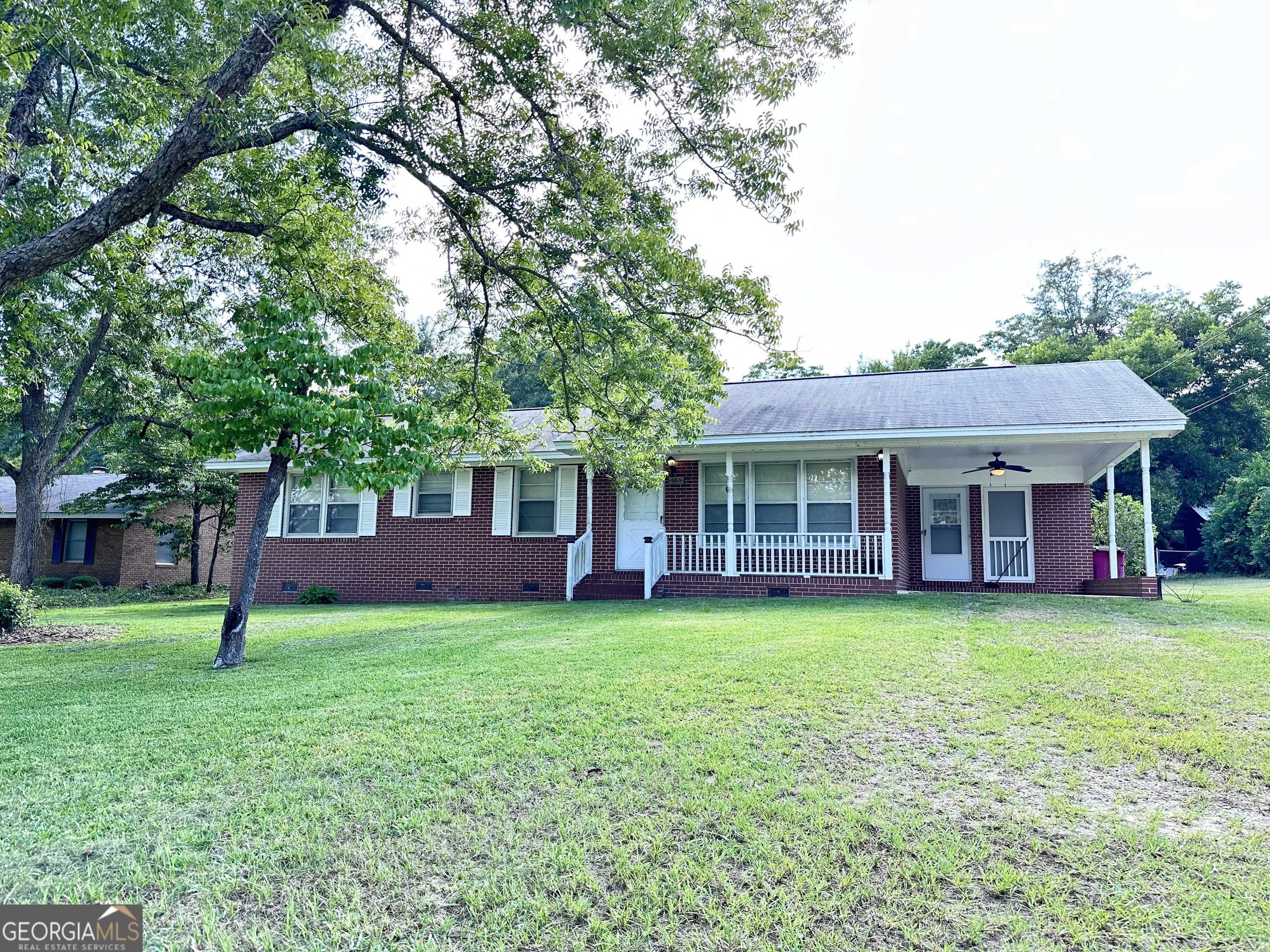 70 S Jackson AVE, Mcrae-helena, GA 31037