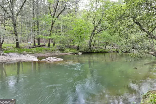 Ellijay, GA 30536,834 Indian Cave