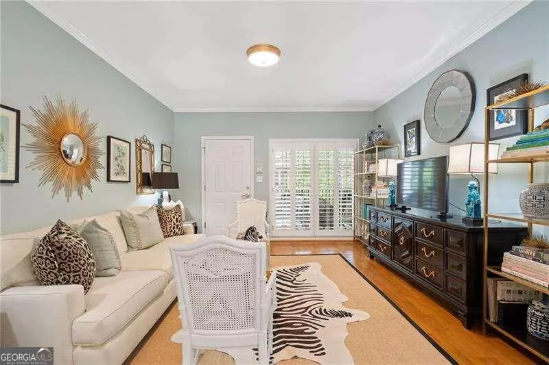 Atlanta, GA 30319,3675 Peachtree RD