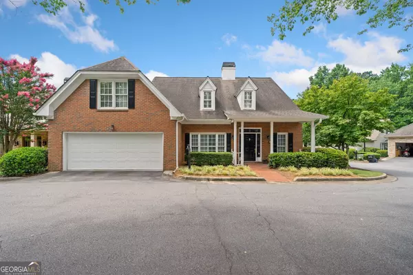 39 Ridgemere TRCE, Sandy Springs, GA 30328