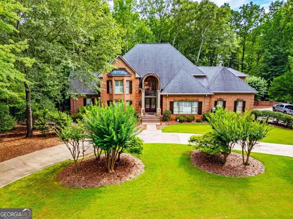 9185 Old Southwick, Alpharetta, GA 30022