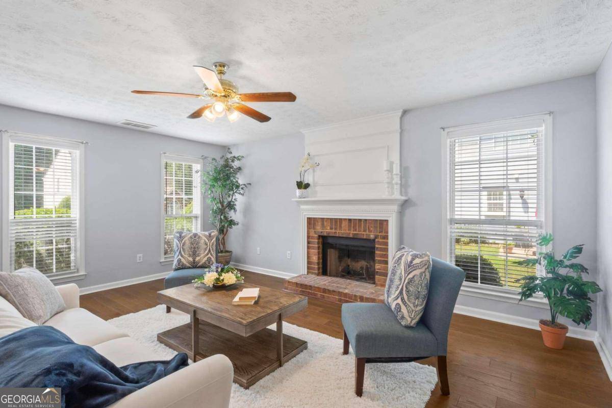 Alpharetta, GA 30009,1060 Winthrope Chase DR