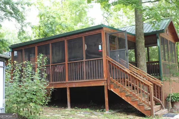 64 Elk Meadow DR, Cleveland, GA 30528