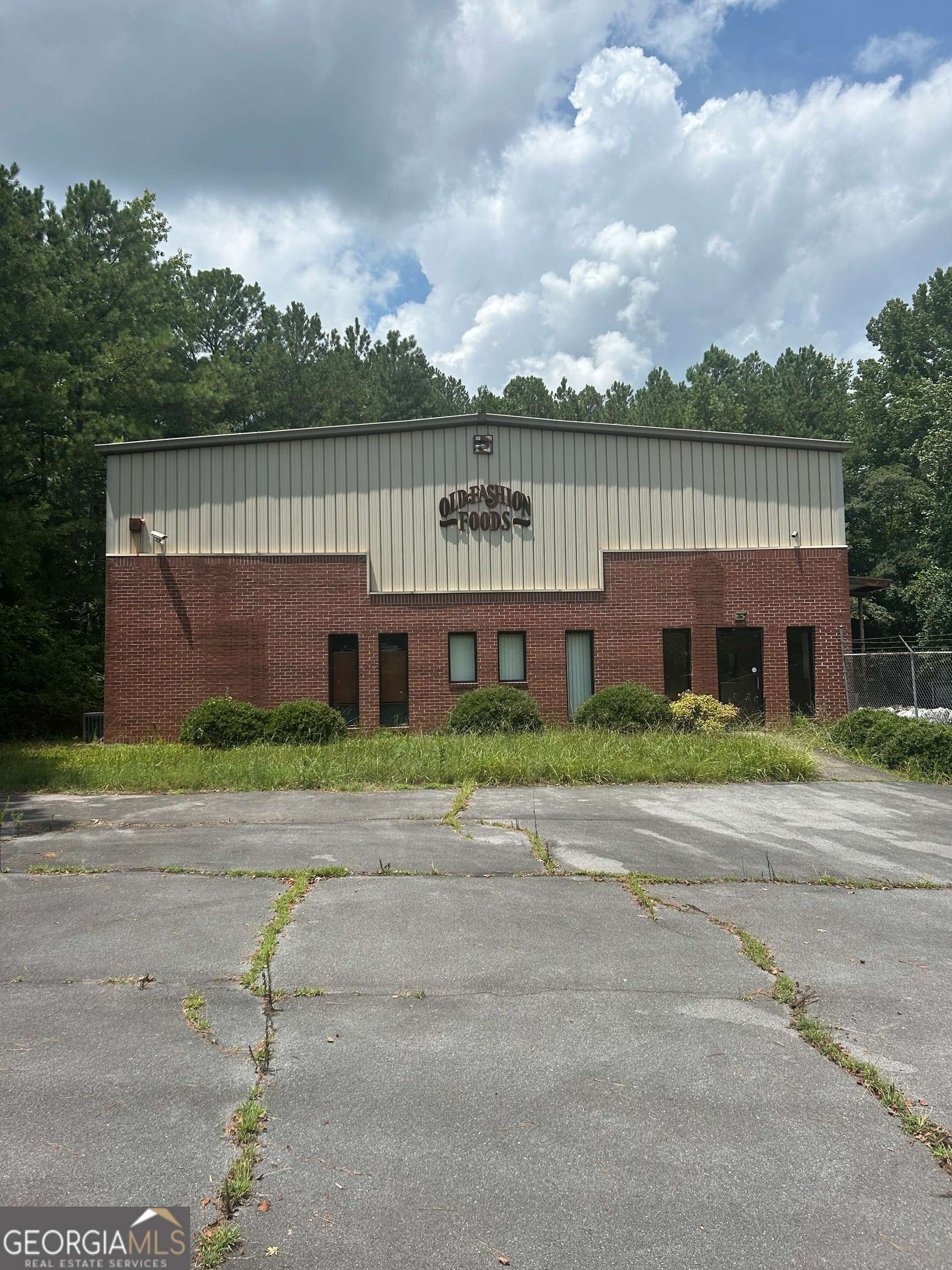 1906 Parrish DR SE, Rome, GA 30161