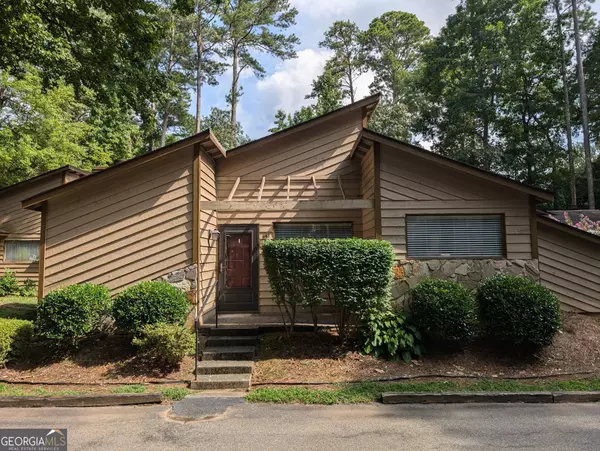 842 Bonnie Glen, Marietta, GA 30067