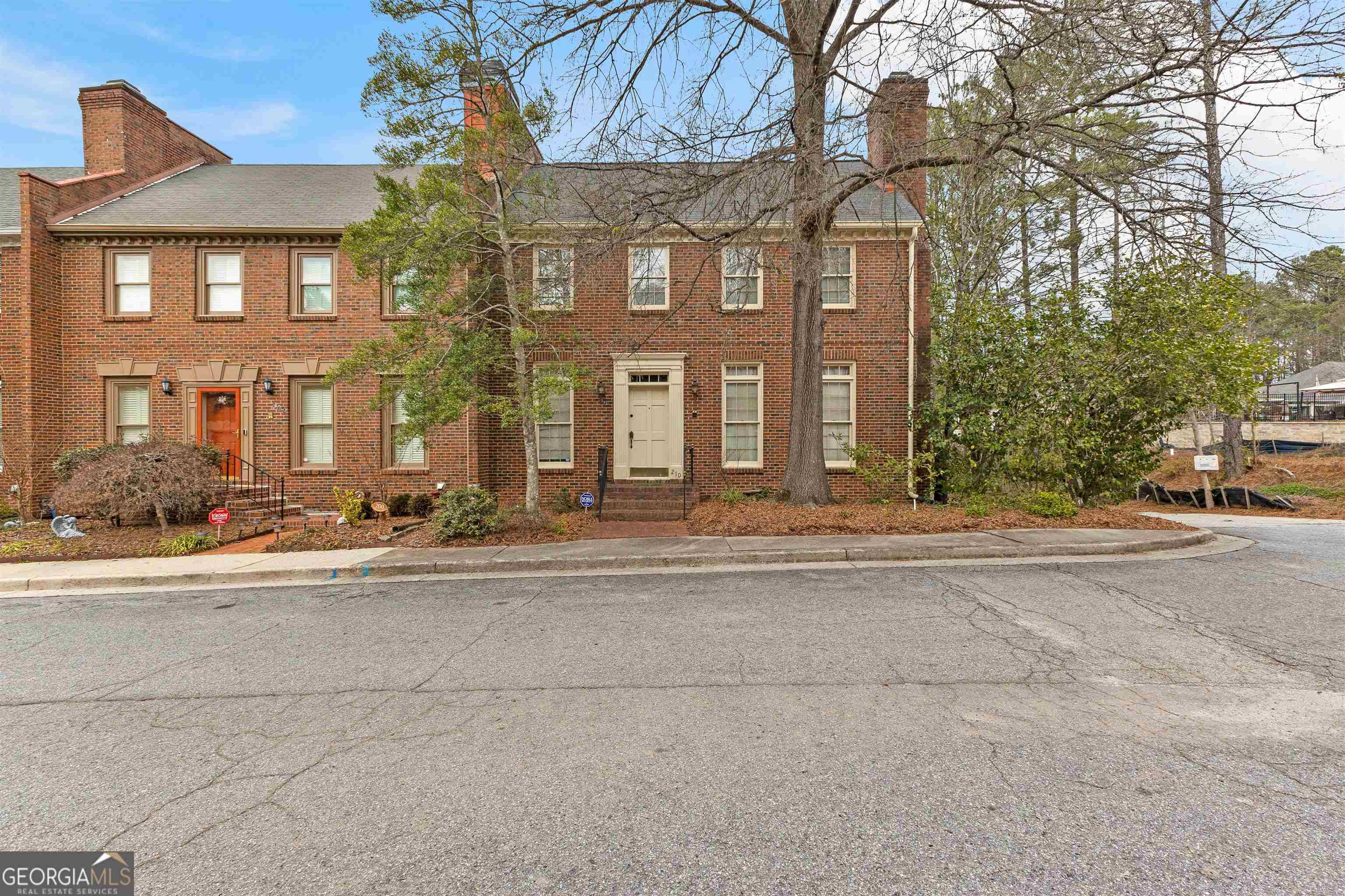 210 Habersham PL, Fayetteville, GA 30214