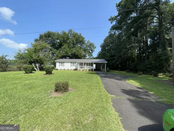 1095 Ga Highway 112, Cochran, GA 31014