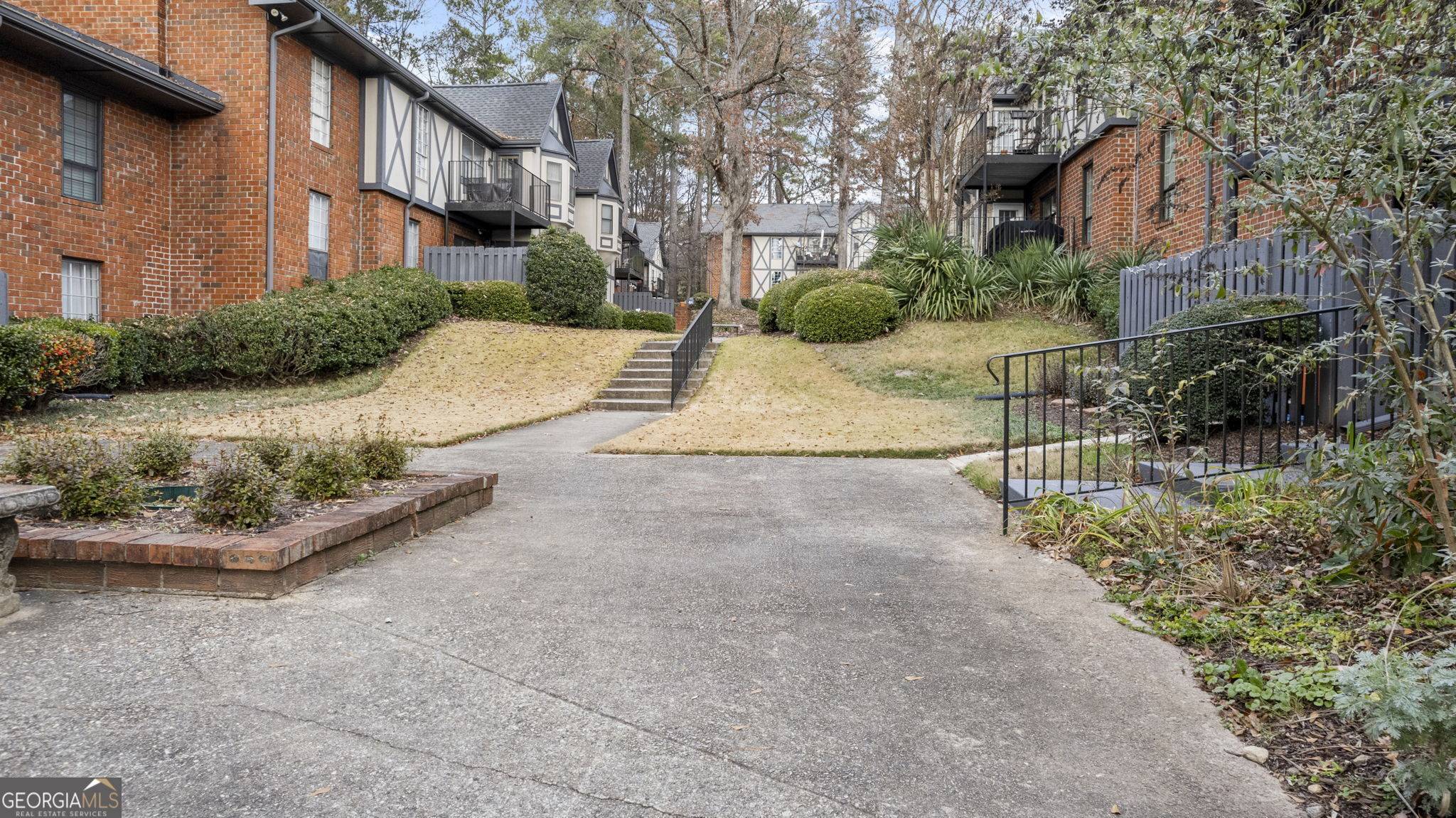 Sandy Springs, GA 30328,6851 Roswell RD #B8