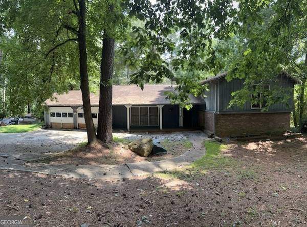 6523 Walden Pond,  Stone Mountain,  GA 30087