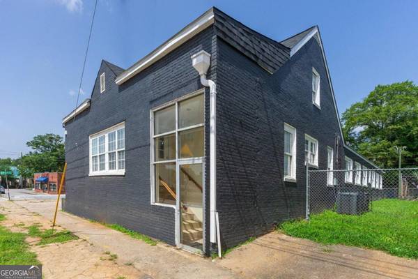 1181 Lee, Atlanta, GA 30310