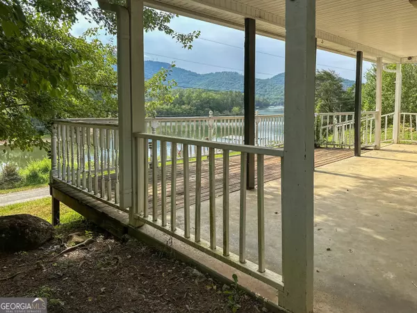 Hiawassee, GA 30546,233 Bradshaw