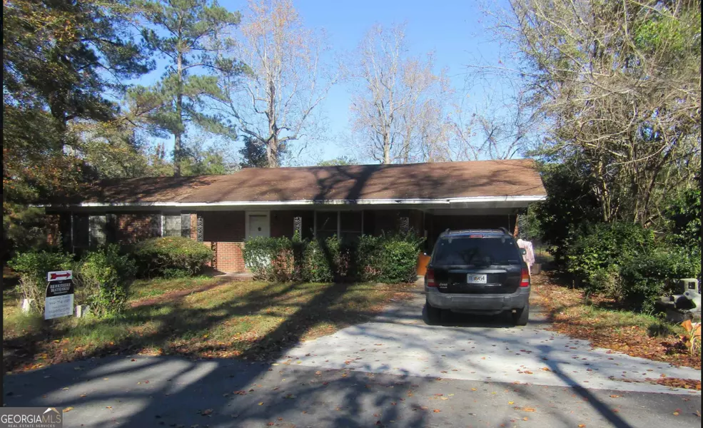 222 Roundtree, Statesboro, GA 30458