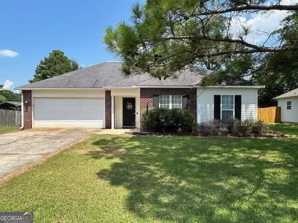 104 Castle Pines DR, Bonaire, GA 31005