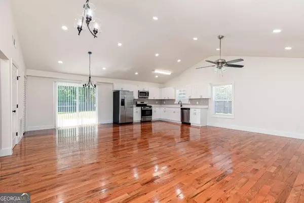 Austell, GA 30106,6120 Hotel ST