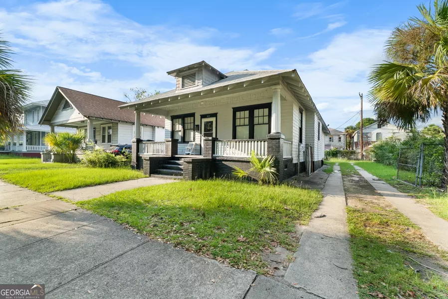 512 W 44th ST, Savannah, GA 31405