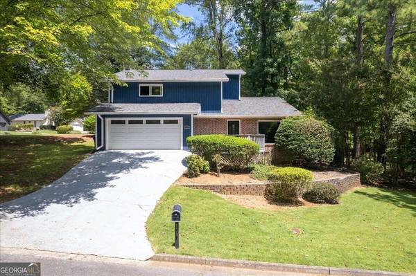 130 Sweetwood, Roswell, GA 30076