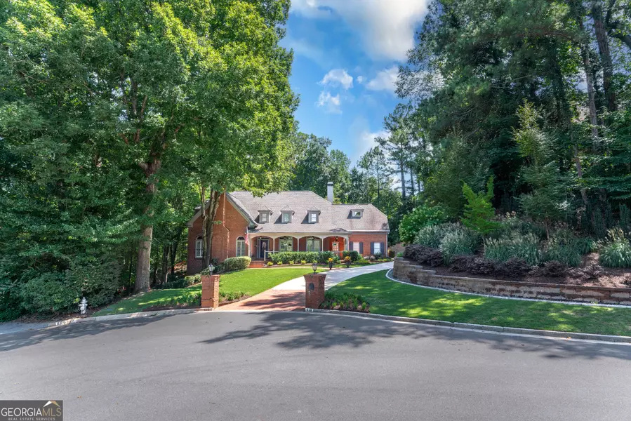 210 Grogans Lake PT, Sandy Springs, GA 30350