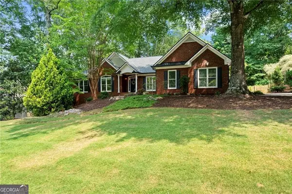 714 Lakeglen, Suwanee, GA 30024