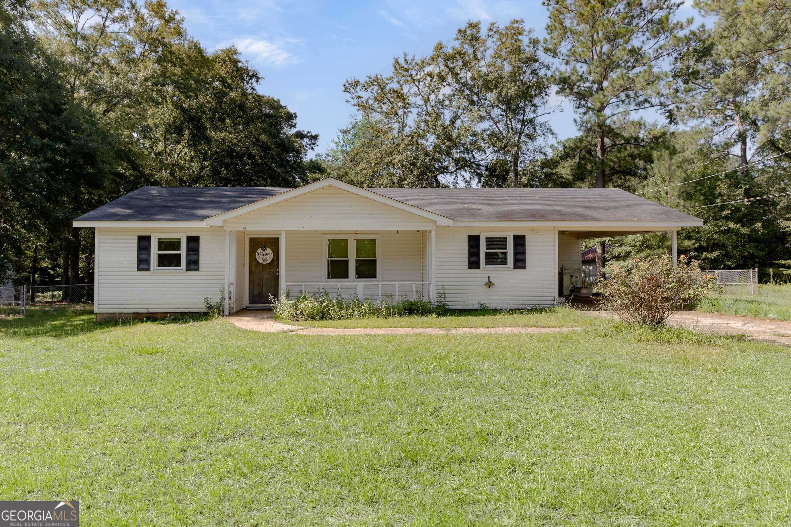 744 Grovania RD, Hawkinsville, GA 31036