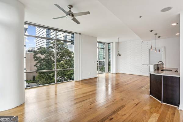 905 Juniper, Atlanta, GA 30309