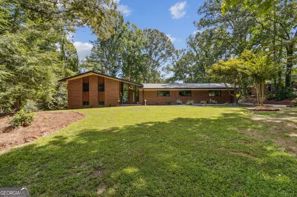 Gainesville, GA 30501,879 Tall Oaks