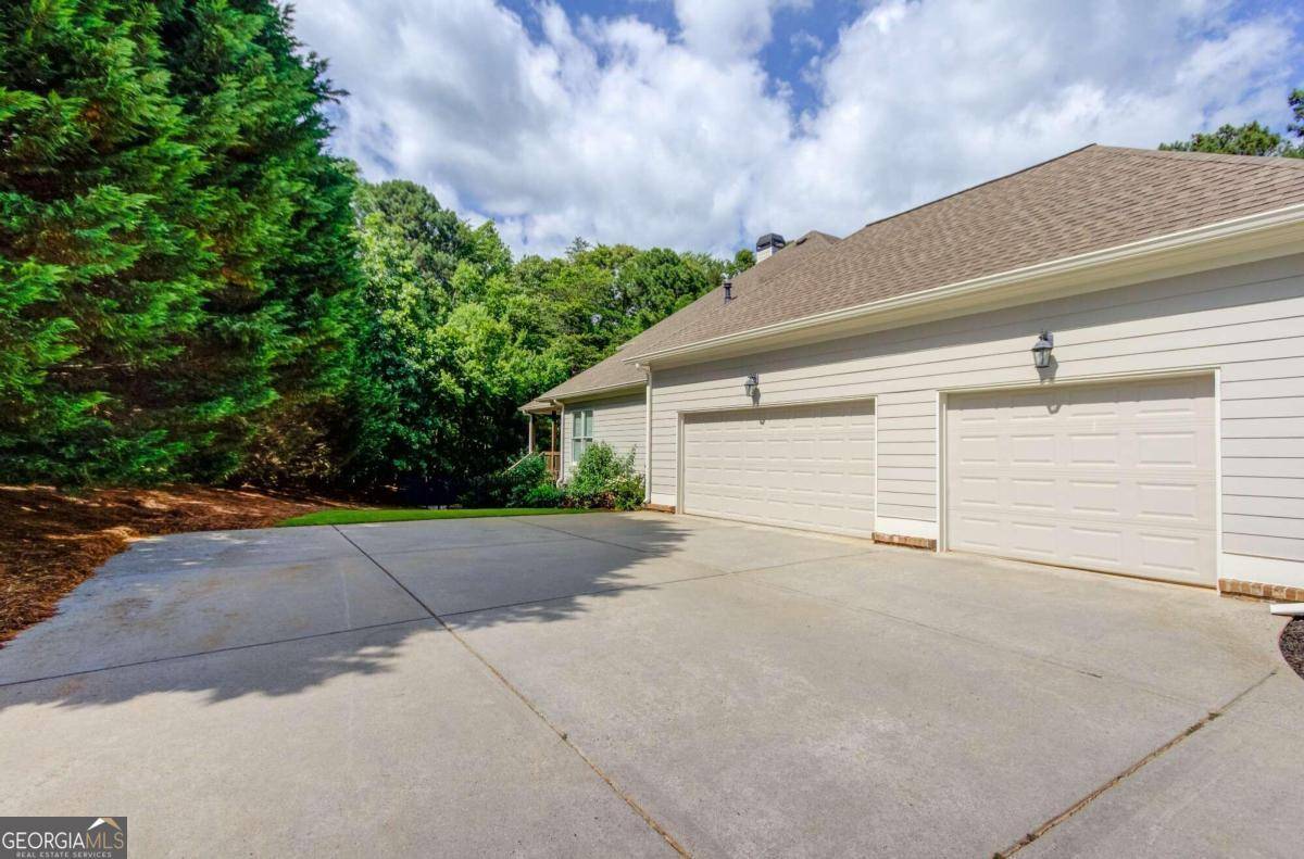 Cumming, GA 30041,7595 Yacht Club DR
