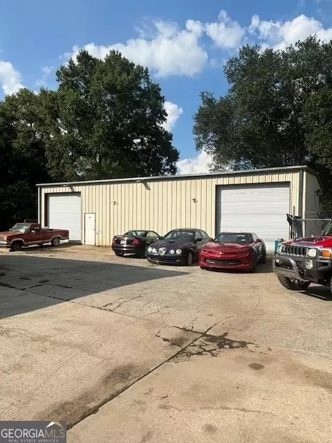 Monroe, GA 30655,517 S Madison