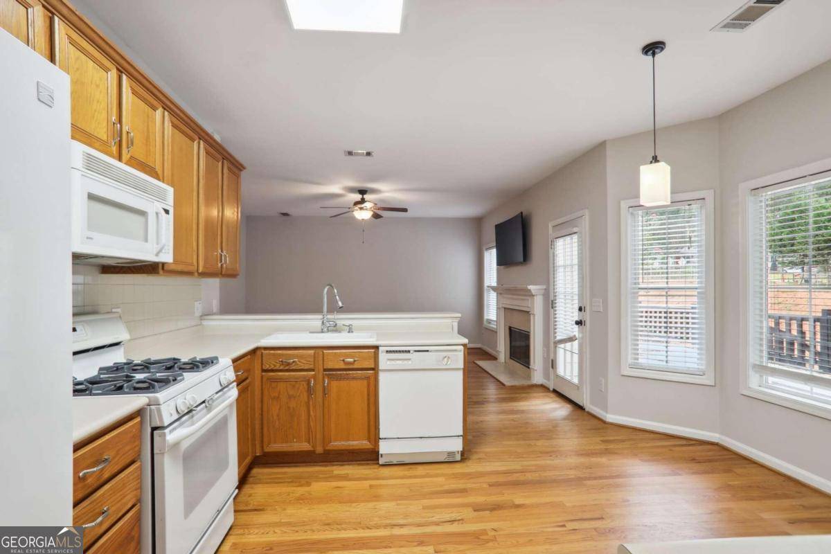 Avondale Estates, GA 30002,341 Glen Cove DR