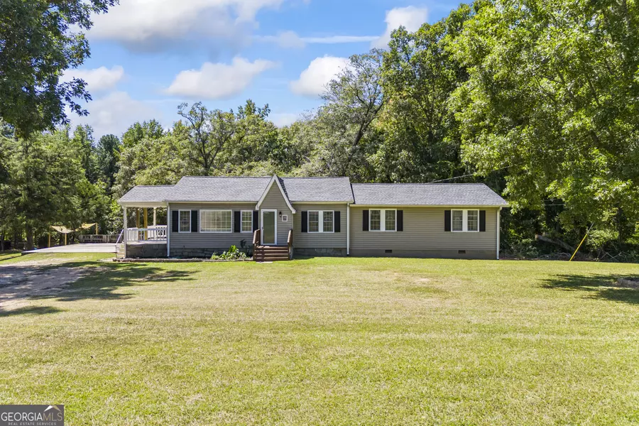 1507 Hartwell, Elberton, GA 30635