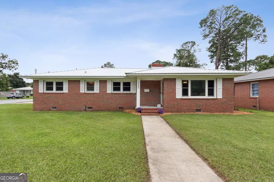 2222 Parkwood, Brunswick, GA 31520