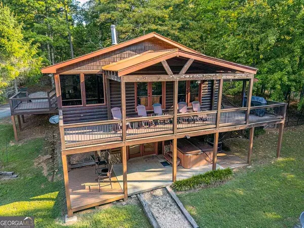 24 Oak Ledge RD, Morganton, GA 30560