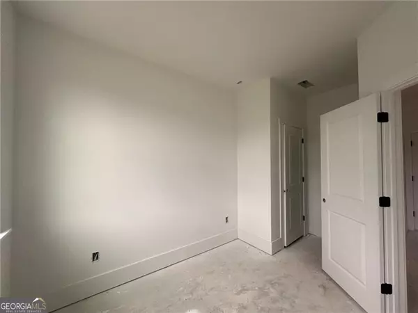 Atlanta, GA 30318,1557 Layton