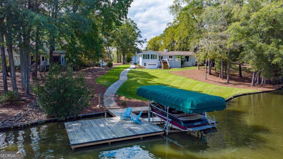 Eatonton, GA 31024,113 Meadow CT