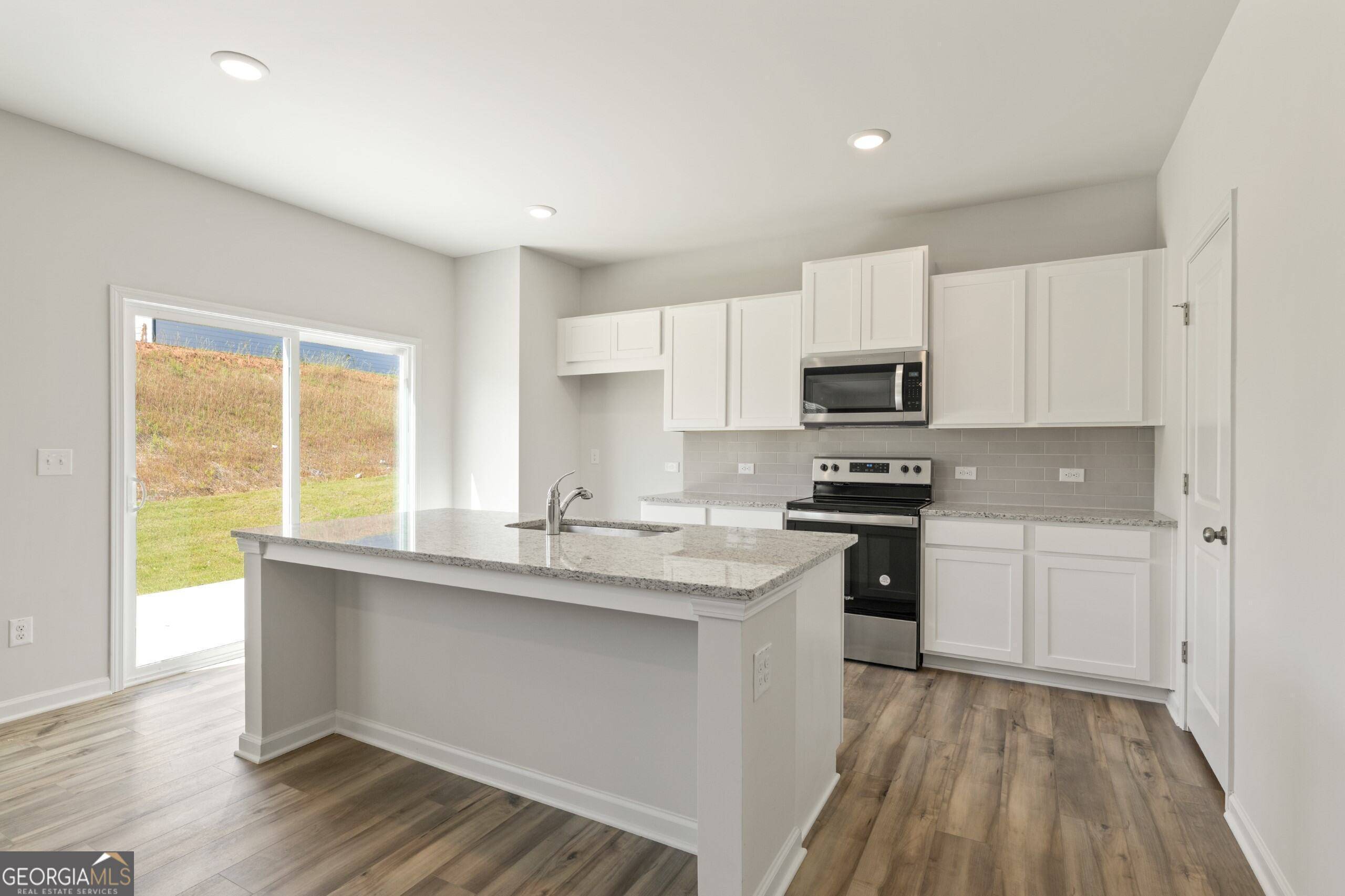 Atlanta, GA 30349,5542 Rosehall Place