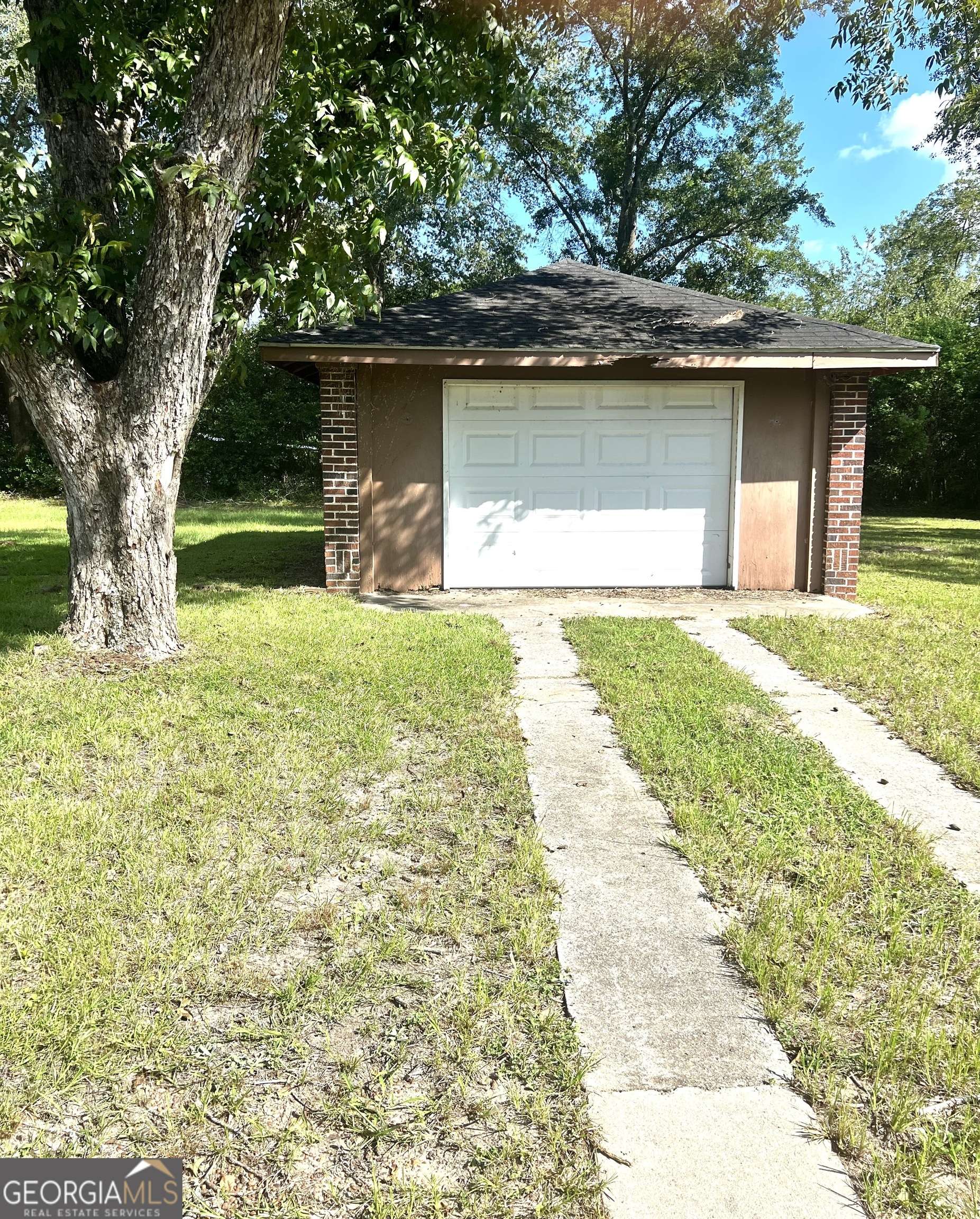 Eastman, GA 31023,5737 Oak ST