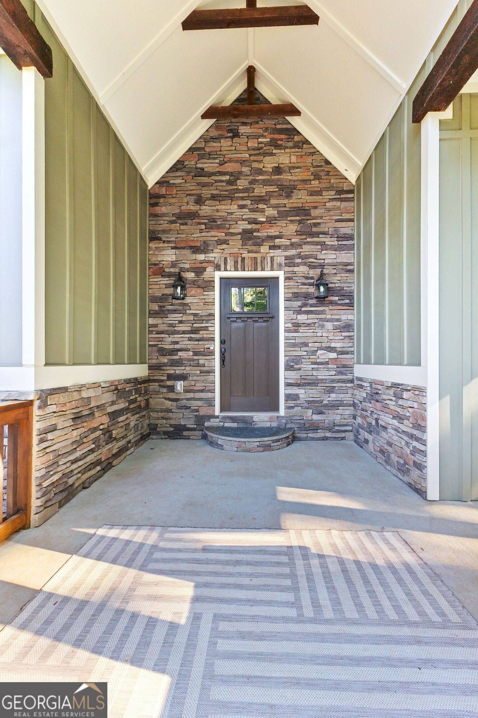 Lagrange, GA 30240,127 Riverbluff DR
