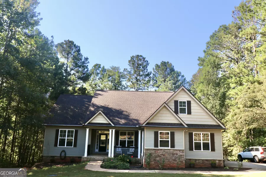 207 Lake Chase, Griffin, GA 30224