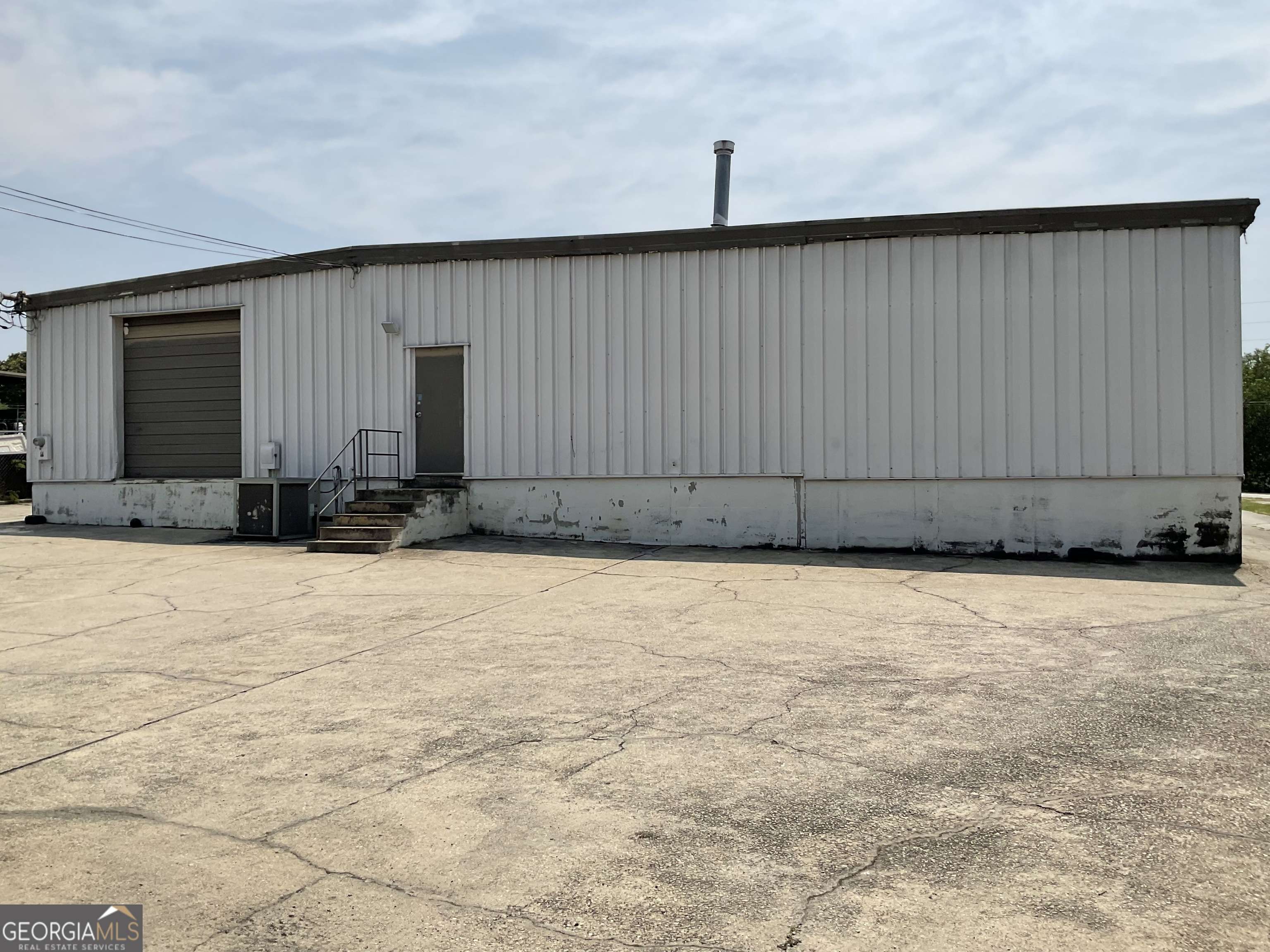 Conyers, GA 30012,1040 Irwin bridge RD
