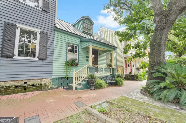 512 E Jones, Savannah, GA 31401