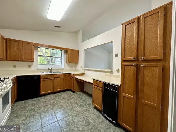 Acworth, GA 30101,3811 Bayside Passage NW