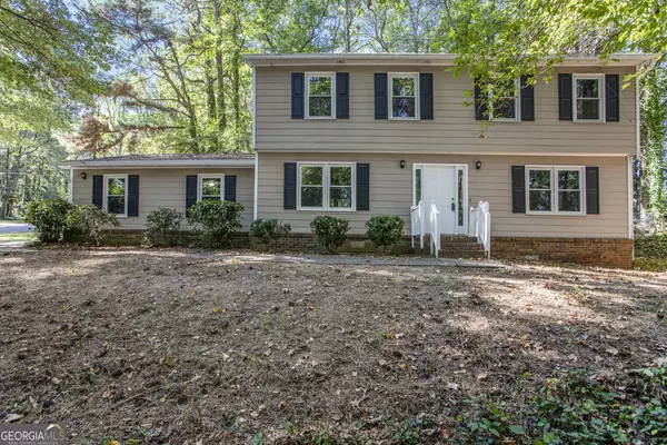 371 Nalley DR, Stone Mountain, GA 30087