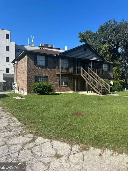 2506 Oak Forest, Savannah, GA 31404